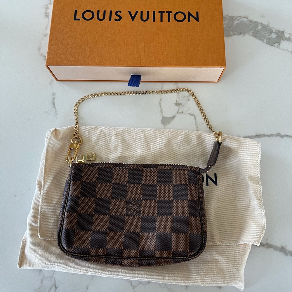 Damier Ebene LV mini pochette accessories